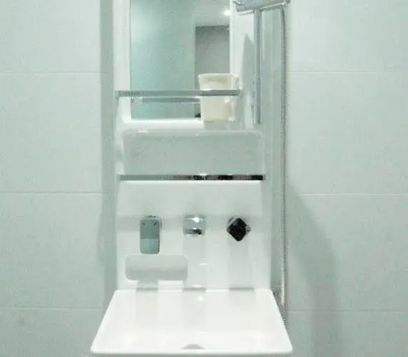Ye4 호스텔